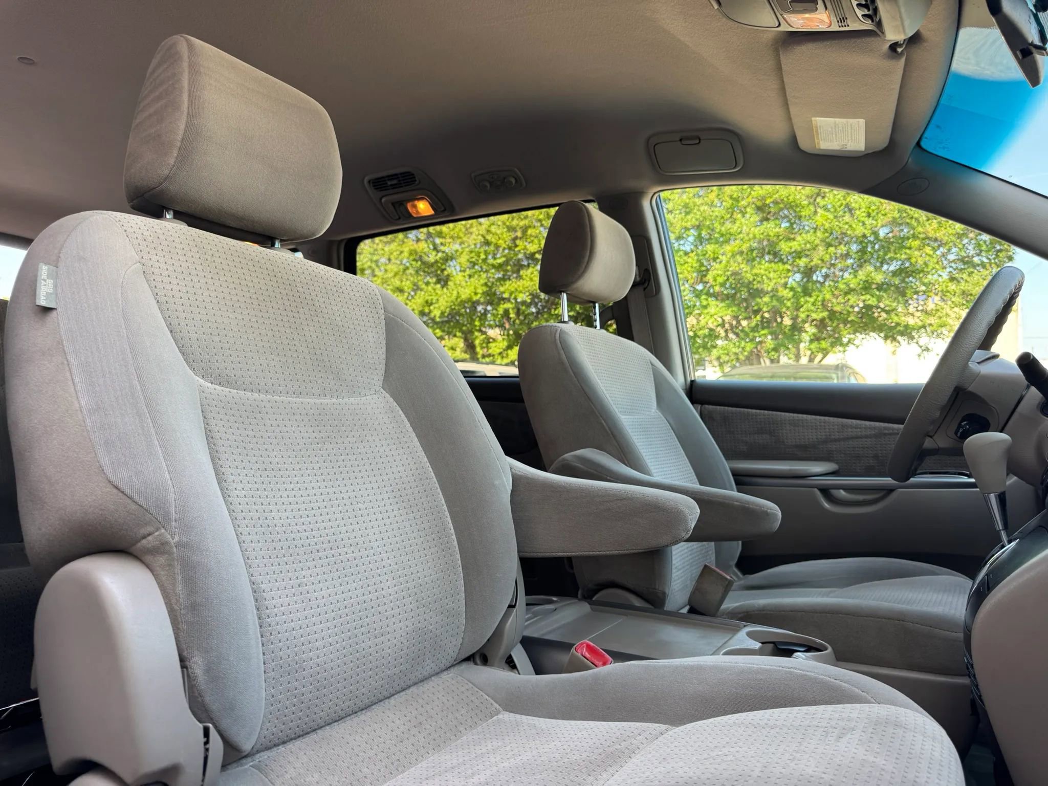 Used 2008 Toyota Sienna LE FWD image 24