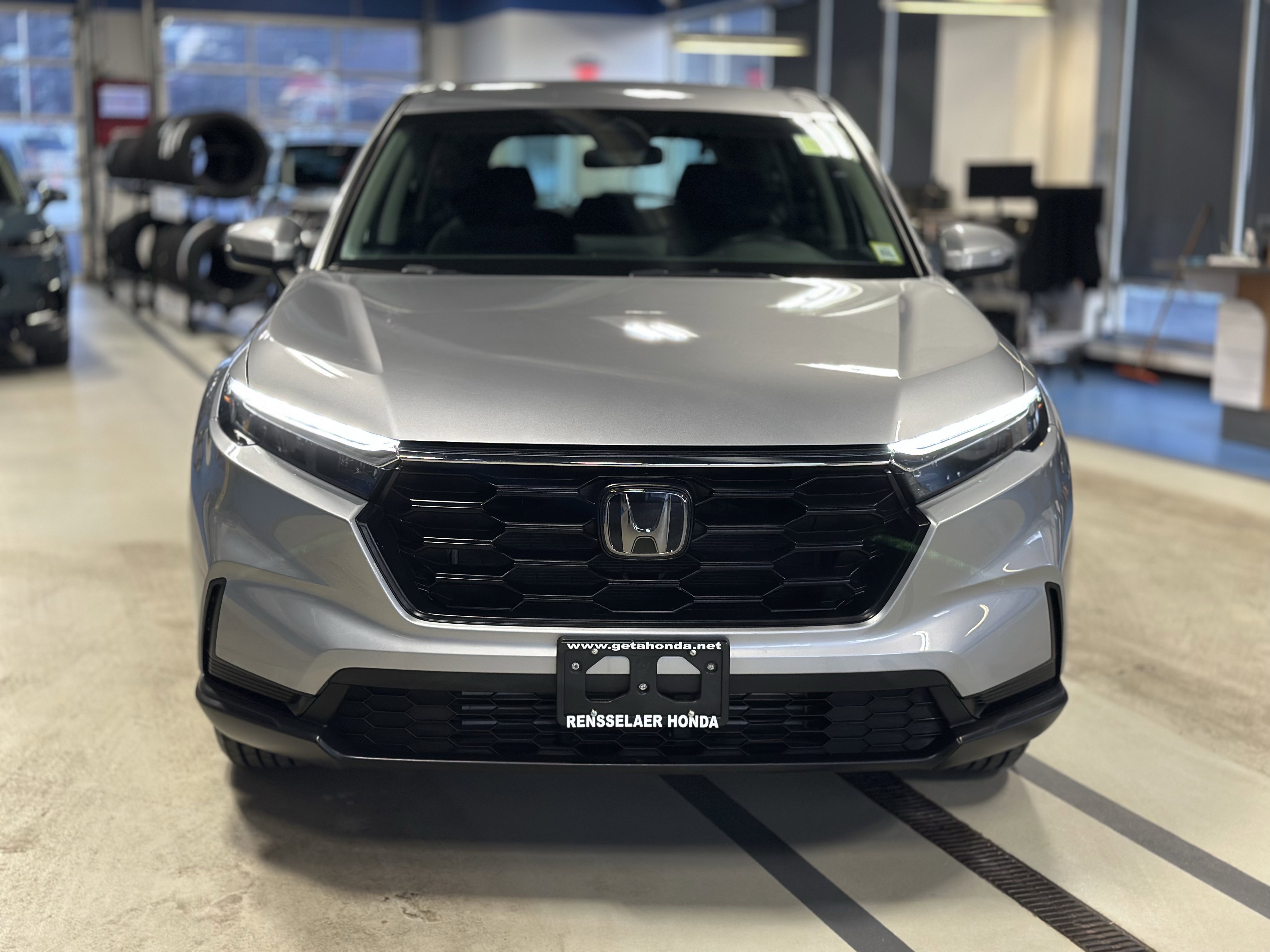 Used 2023 Honda CR-V LX image 2