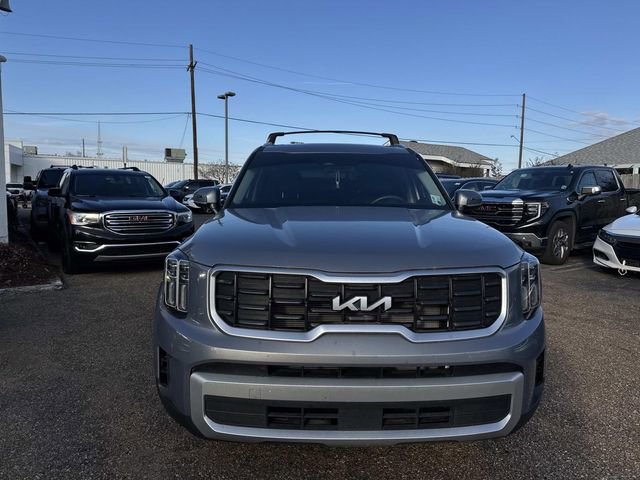 Used 2024 Kia Telluride S w/ S Sunroof Package image 2