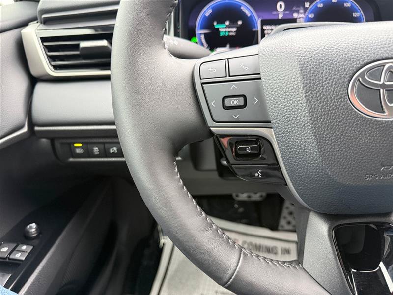 Used 2025 Toyota Camry XSE w/ Premium Plus Package FWD image 34