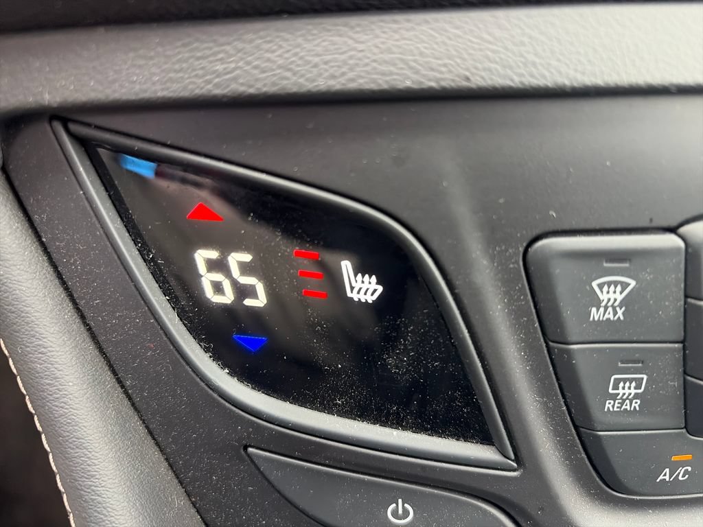 Used 2017 Buick Envision Essence FWD image 33