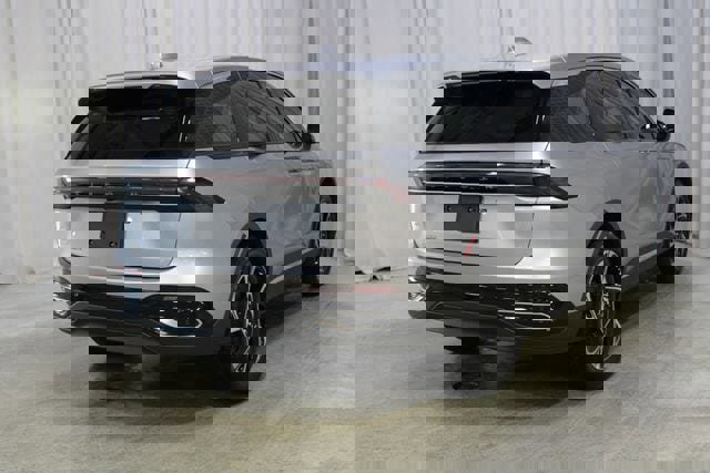 New 2026 Lincoln Nautilus Premier AWD/4WD image 53