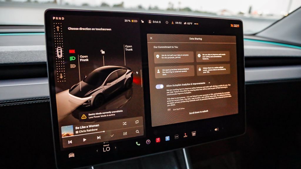 Used 2026 Tesla Model Y Long Range RWD image 28