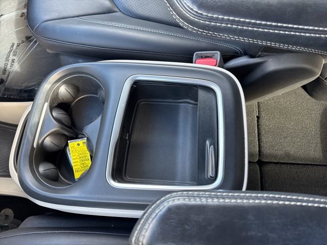 Used 2024 Chrysler Pacifica Touring-L image 26