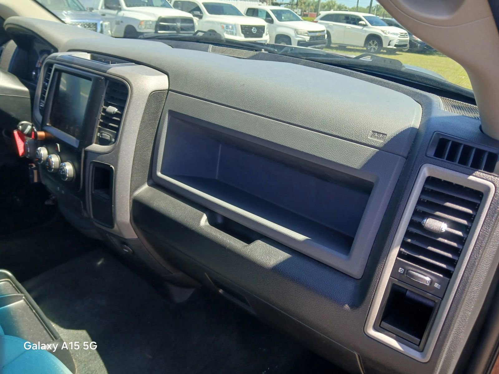 Used 2017 RAM 1500 Express w/ Express Value Package image 16