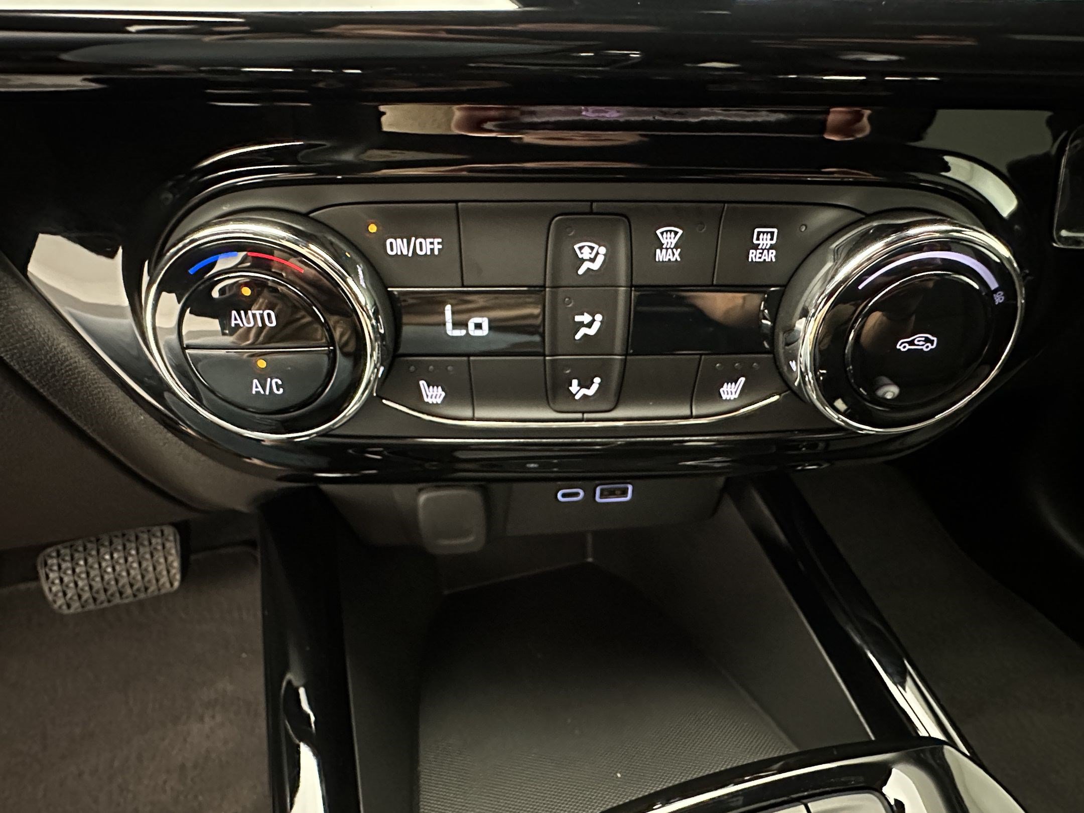 New 2026 Chevrolet Trax RS w/ Driver Confidence Package FWD image 19