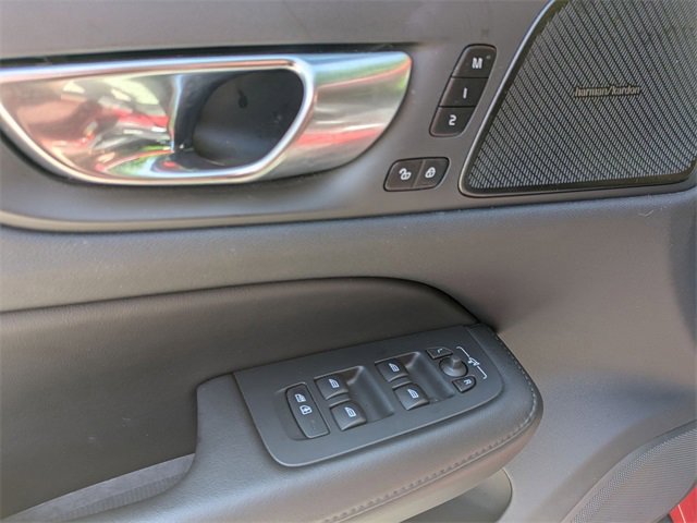 Certified 2024 Volvo V60 B5 Cross Country Plus image 25