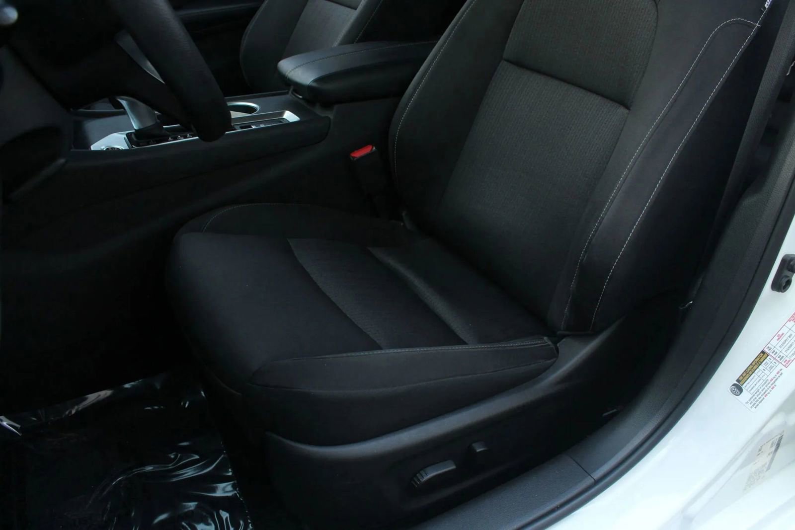Used 2022 Nissan Altima 2.5 SV AWD/4WD image 16