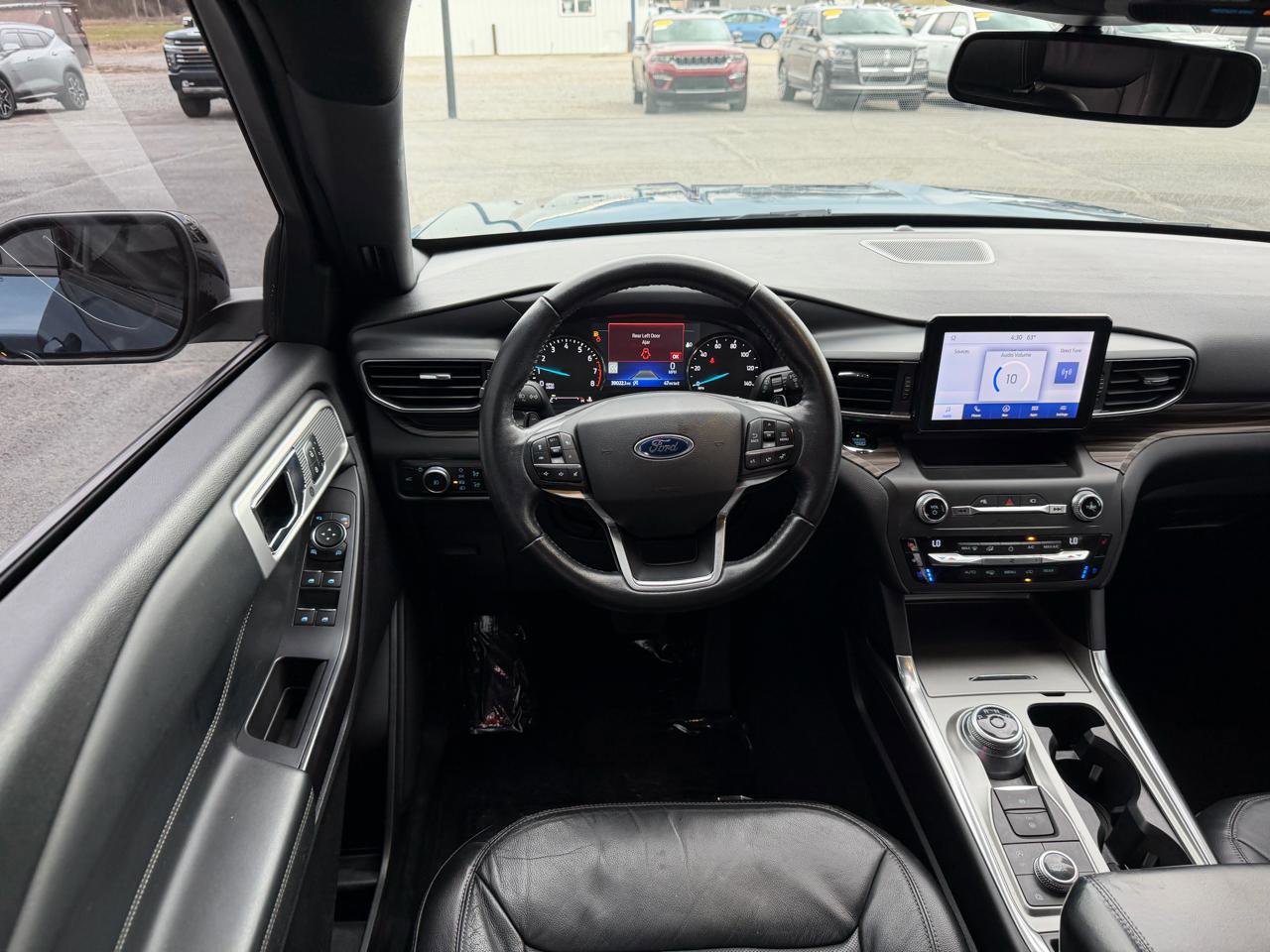 Used 2020 Ford Explorer Limited image 16