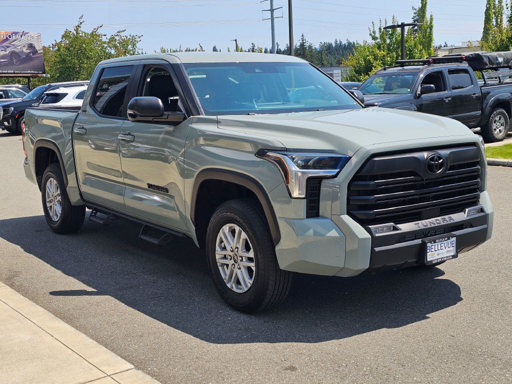 Used 2024 Toyota Tundra SR5 w/ SR5 Premium Package AWD/4WD image 7