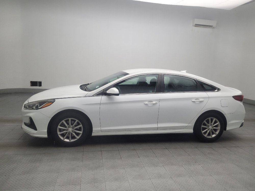 Used 2019 Hyundai Sonata SE w/ Cargo Package FWD image 2