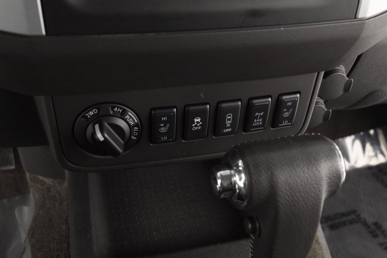 Used 2015 Nissan Frontier PRO-4X image 19