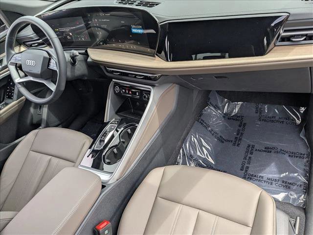 Certified 2025 Audi Q5 Premium w/ Convenience Package image 20