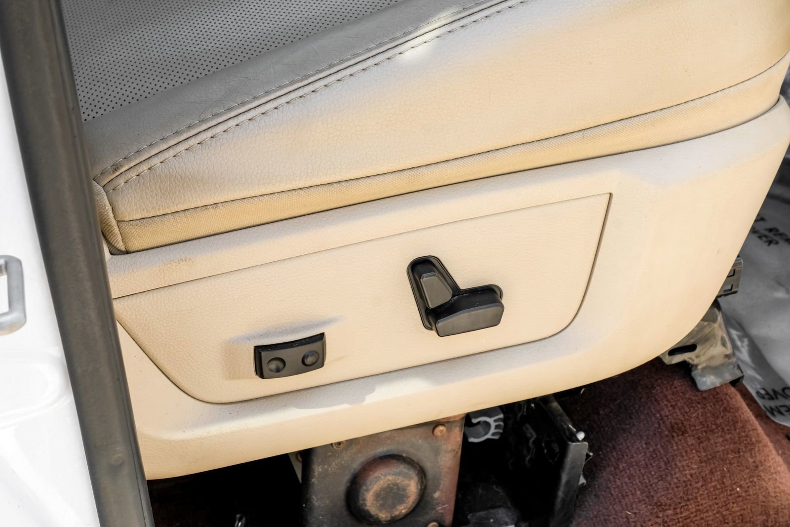 Used 2014 RAM 3500 Laramie image 44