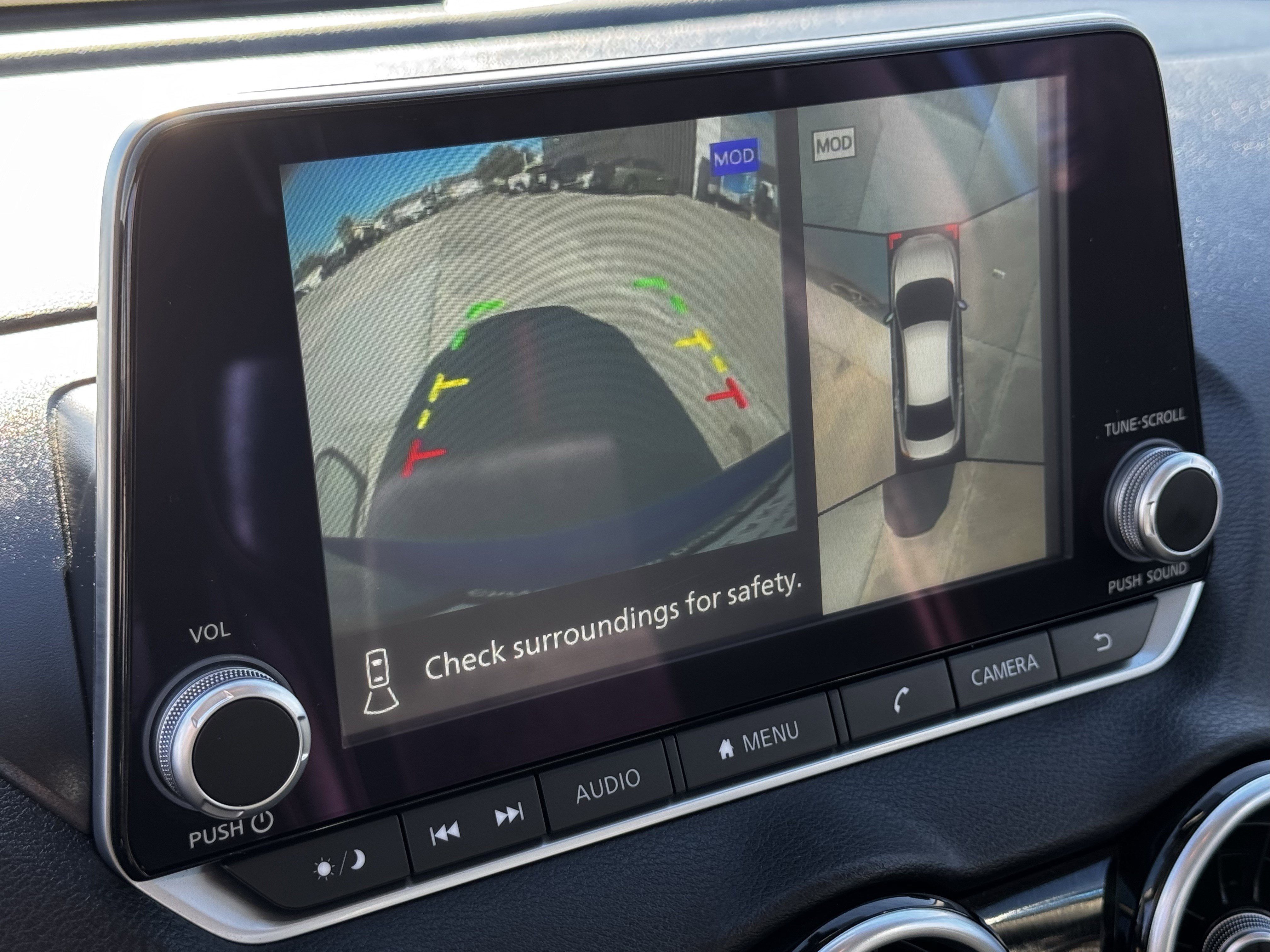 Used 2025 Nissan Sentra SR w/ SR Premium Package image 21