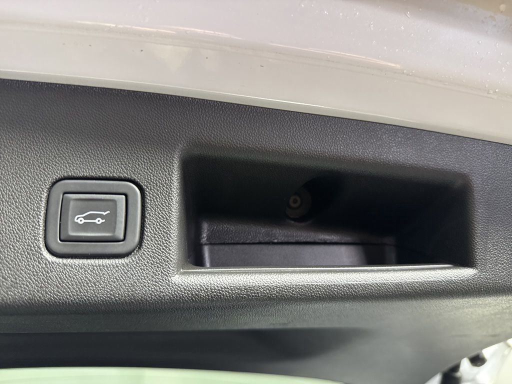 Used 2024 Chevrolet Equinox LT image 21