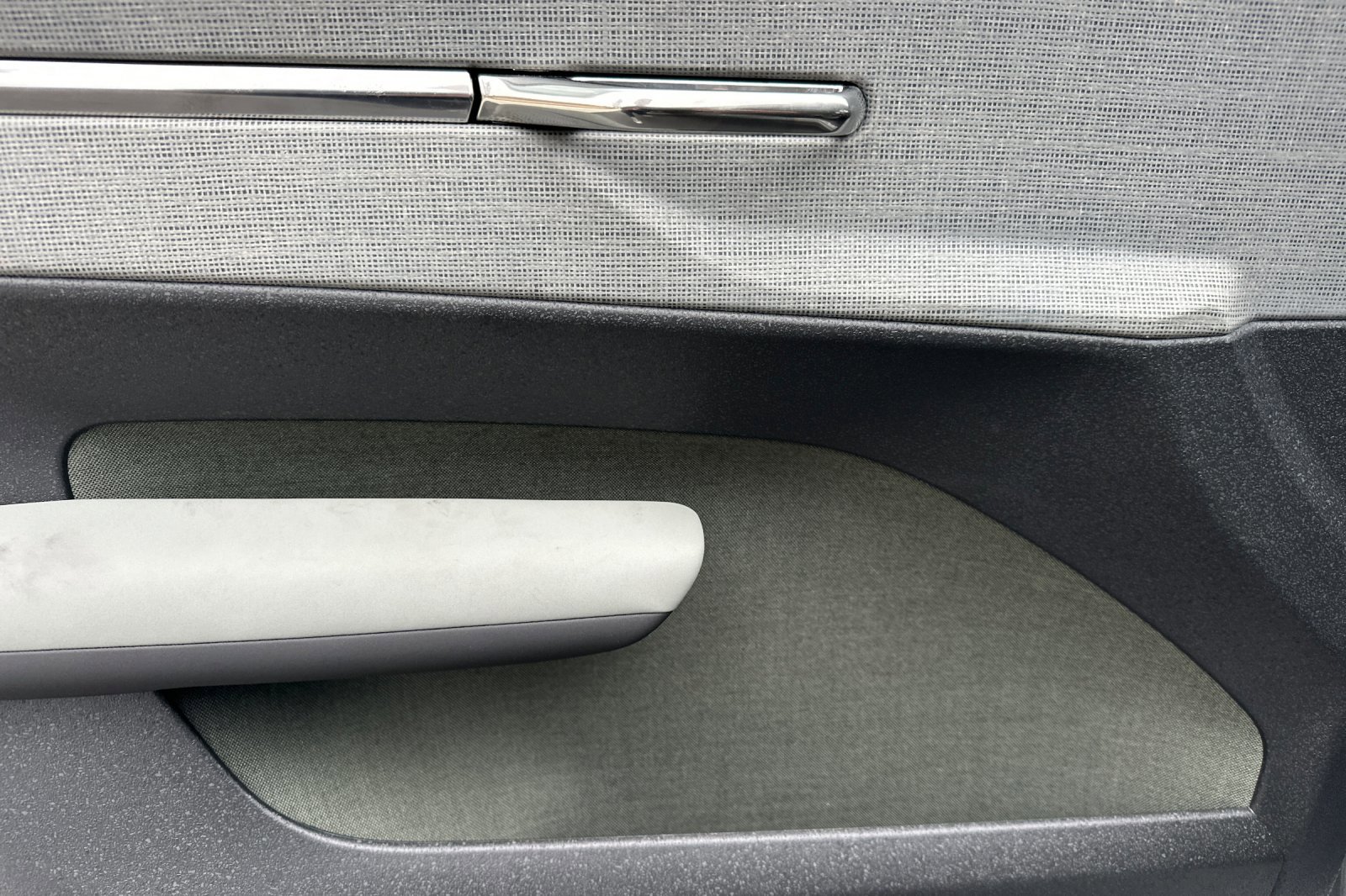 New 2026 Volvo EX30 Cross Country Ultra image 9