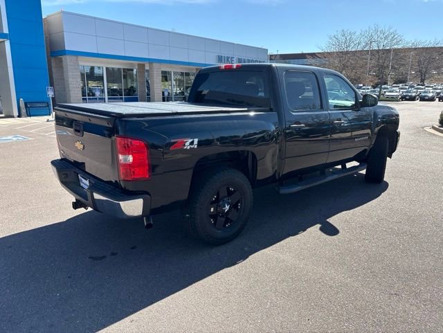 Used 2011 Chevrolet Silverado 1500 LT w/ All-Star Edition AWD/4WD image 6