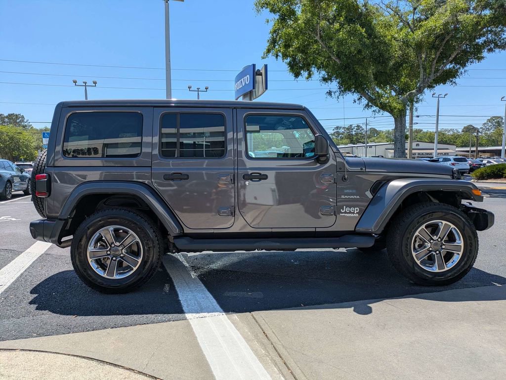 Used 2021 Jeep Wrangler Unlimited Sahara AWD/4WD image 7