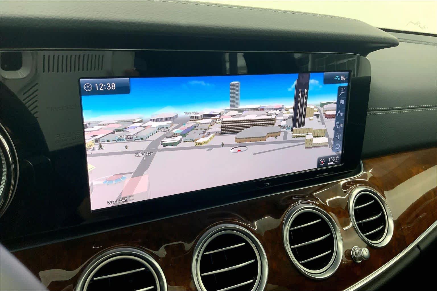 Used 2019 Mercedes-Benz E 300 4MATIC image 23