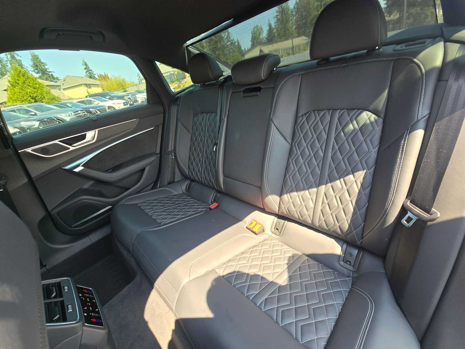 Used 2021 Audi S6 Prestige w/ Prestige Package AWD/4WD image 17