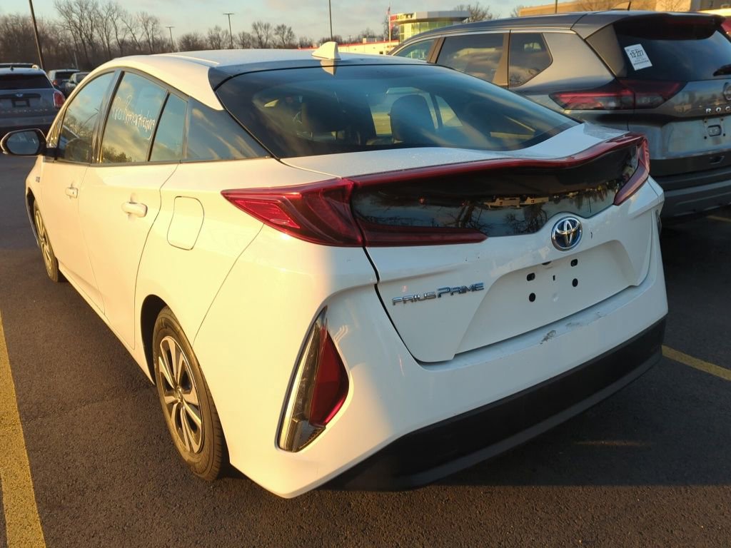 Used 2019 Toyota Prius Prime Plus image 4