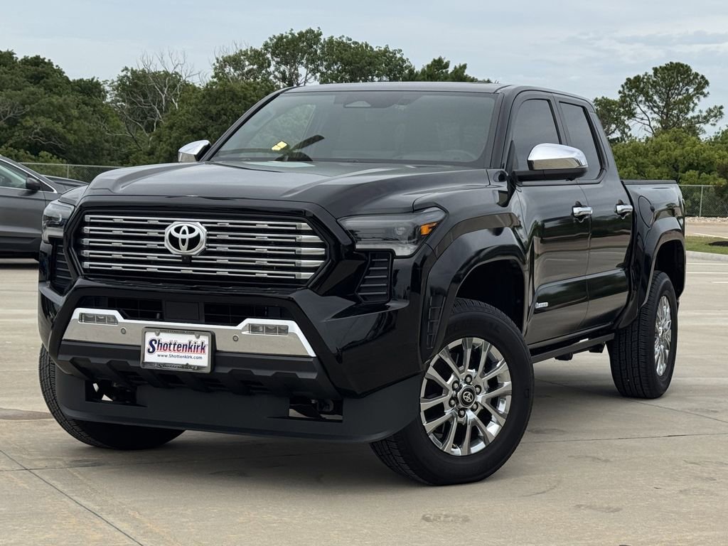 Used 2024 Toyota Tacoma Limited w/ Limited Package (LT) AWD/4WD image 2