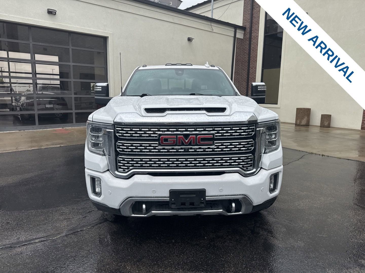 Used 2020 GMC Sierra 2500 Denali w/ Denali Ultimate Package AWD/4WD image 2