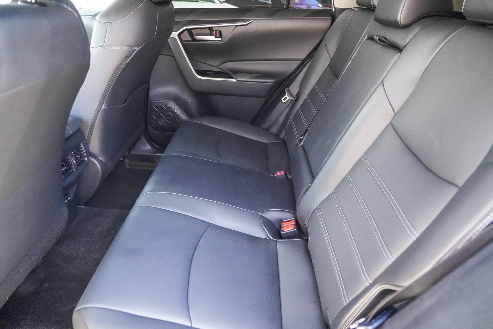 Certified 2023 Toyota RAV4 XLE Premium FWD image 19