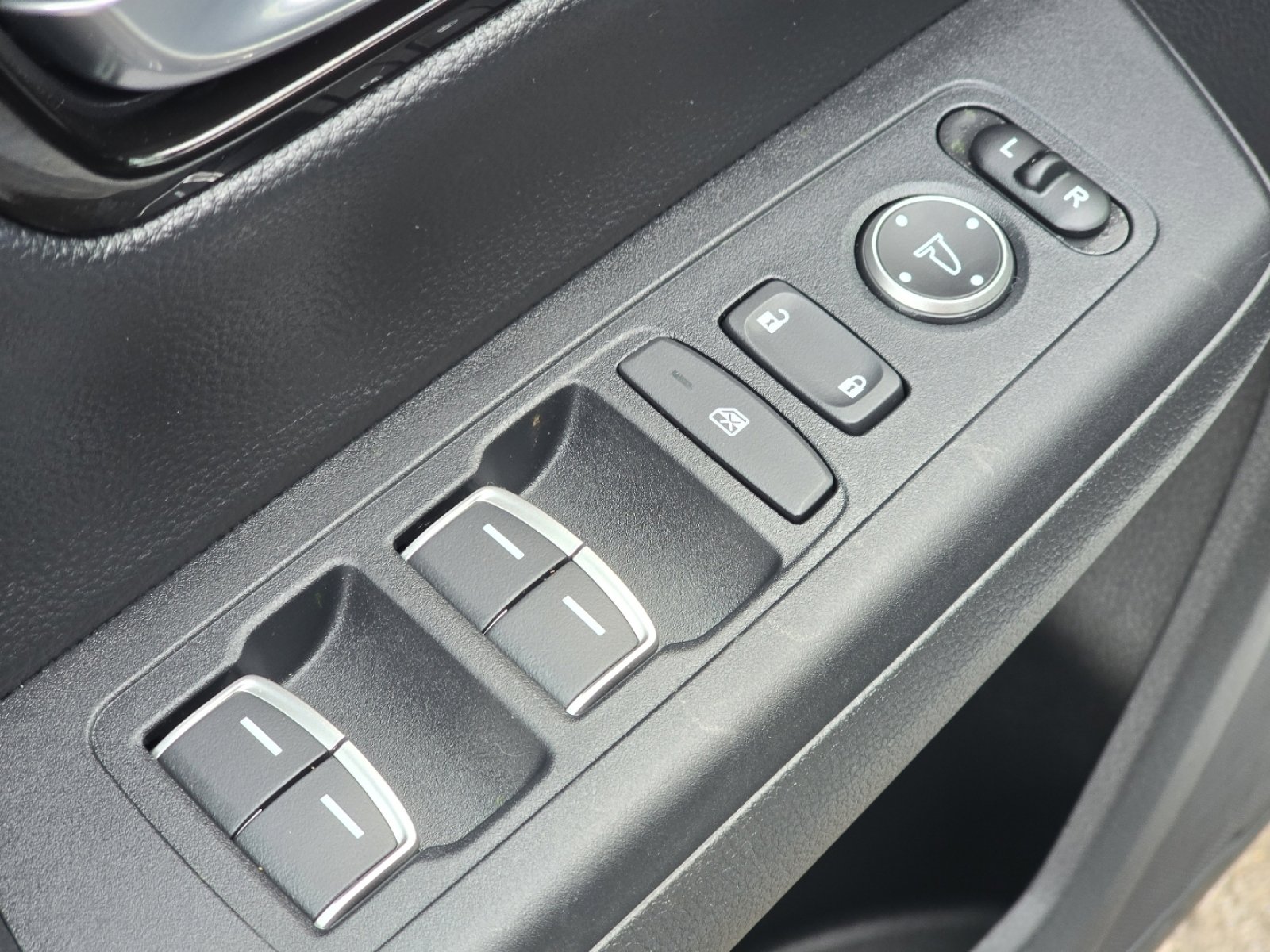 Certified 2023 Honda CR-V Sport Touring image 30