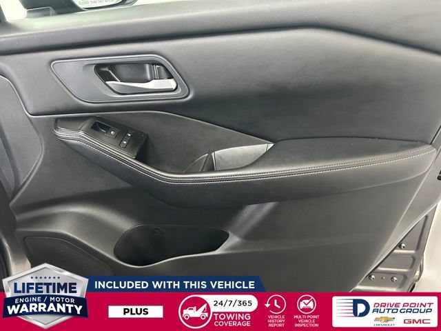 Used 2024 Nissan Rogue SV AWD/4WD image 25