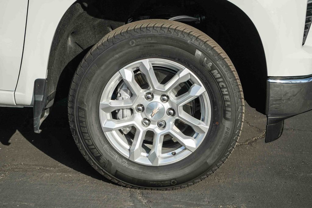 New 2025 Chevrolet Silverado 1500 LT AWD/4WD image 10