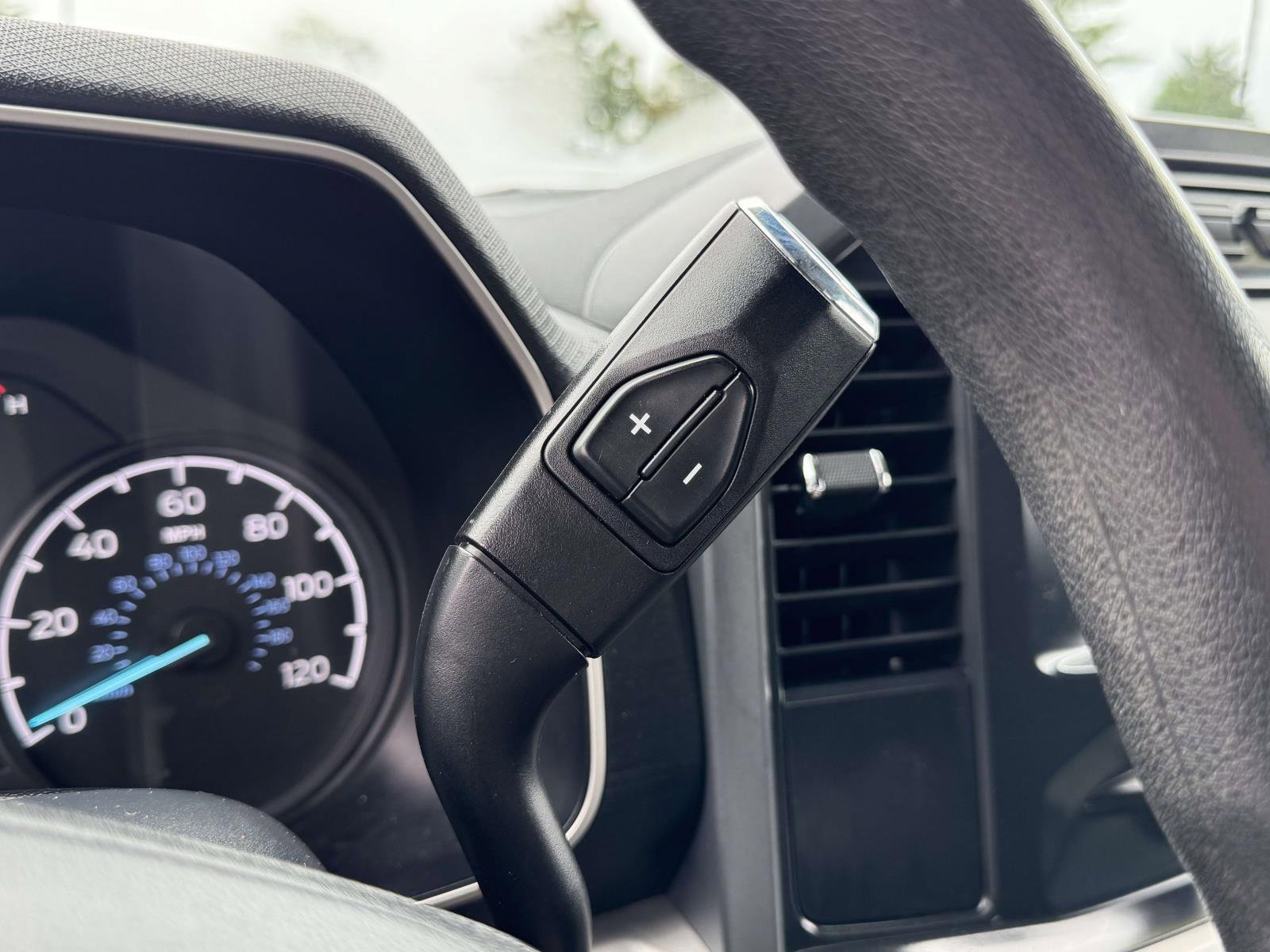 Used 2022 Ford F150 XLT image 16