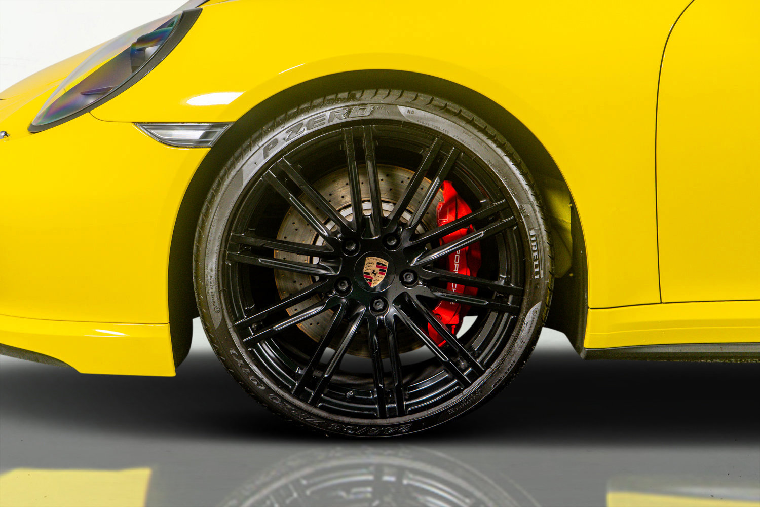 Used 2015 Porsche 911 Turbo w/ Sport Chrono Package image 21