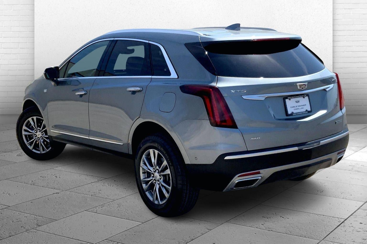 Used 2023 Cadillac XT5 Premium Luxury w/ Technology Package image 10