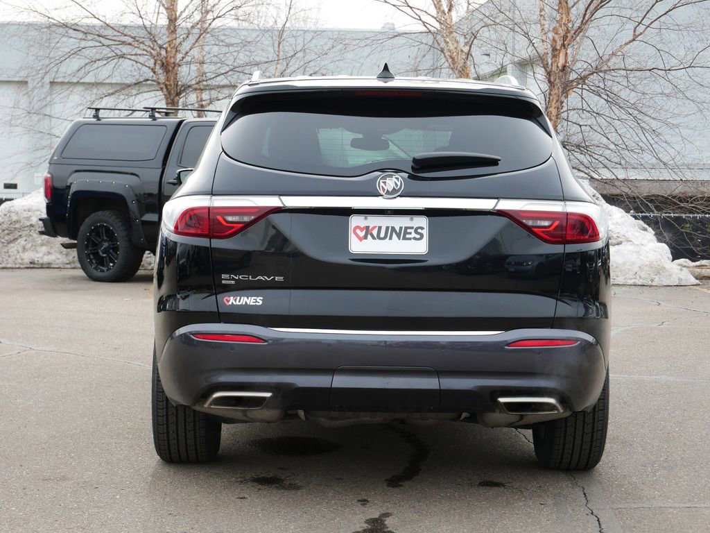 Used 2023 Buick Enclave Essence AWD/4WD image 9