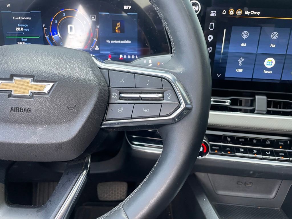 Used 2025 Chevrolet Equinox LT w/ Convenience Package II FWD image 16