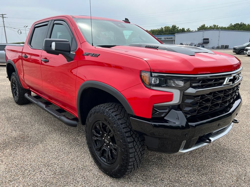 Used 2026 Chevrolet Silverado 1500 ZR2 w/ Dark Appearance Package AWD/4WD image 9