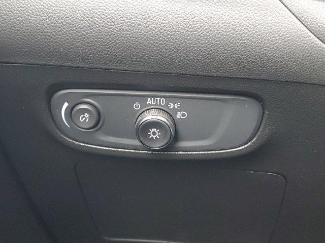 Certified 2024 Buick Encore GX Sport Touring w/ Comfort Package FWD image 19