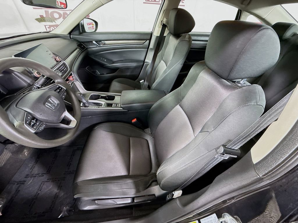 Used 2018 Honda Accord LX image 23