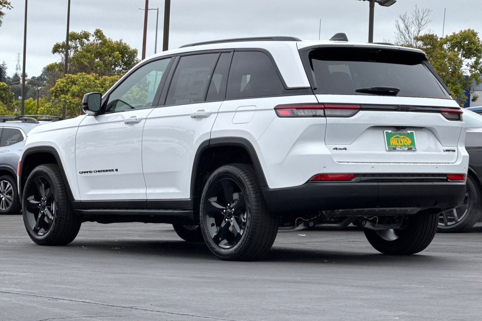 New 2025 Jeep Grand Cherokee Limited w/ Luxury Tech Group II image 7