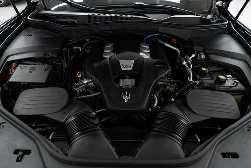 Used 2022 Maserati Levante GT image 35