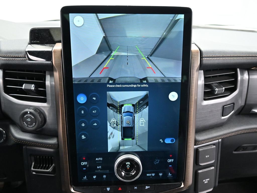 Used 2024 Ford F150 Lightning Lariat image 16