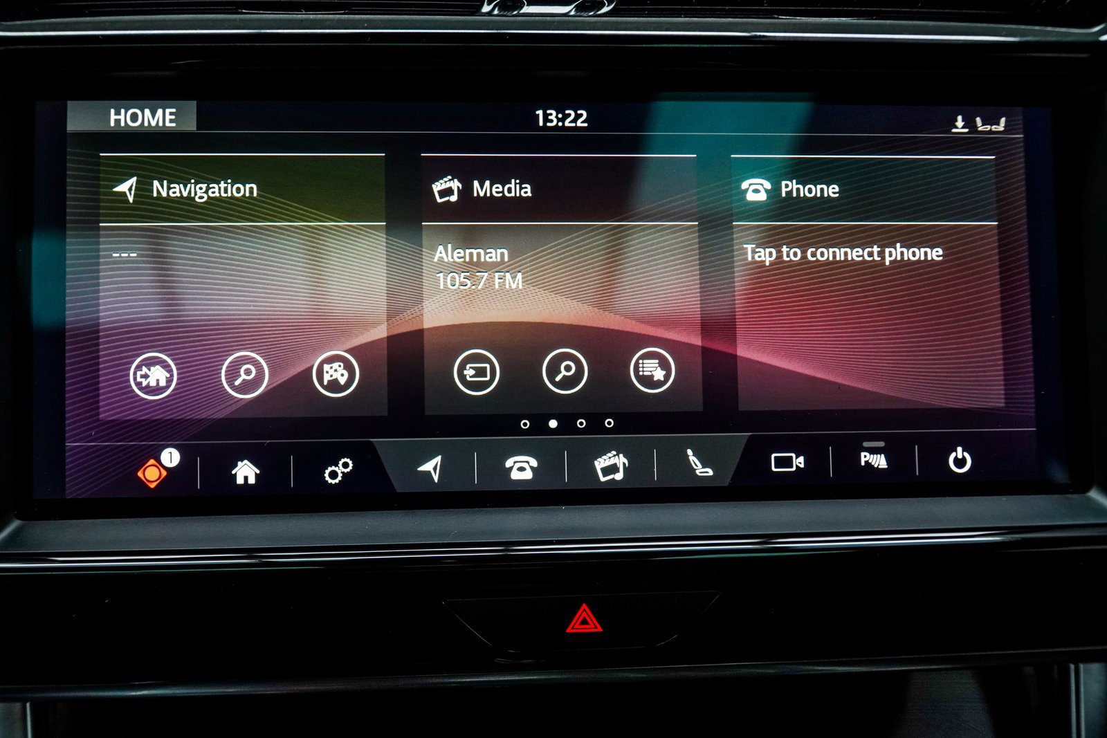 Used 2020 Jaguar XE S image 20