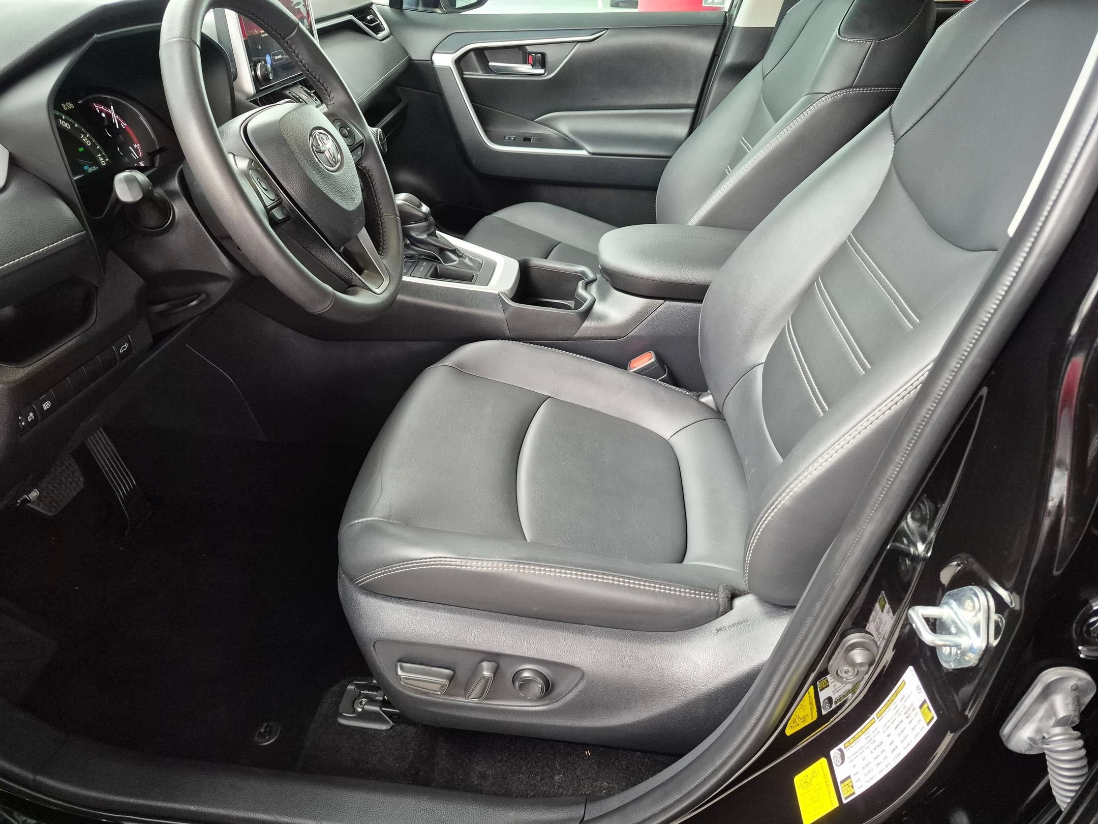 Certified 2025 Toyota RAV4 XLE Premium FWD image 11