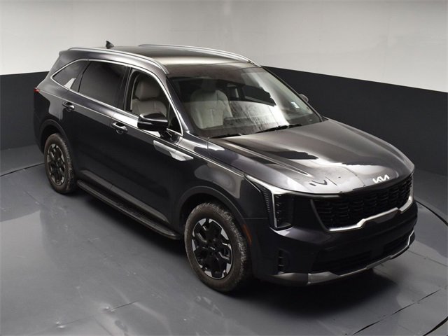 Certified 2025 Kia Sorento S w/ Panoramic Sunroof Package image 41