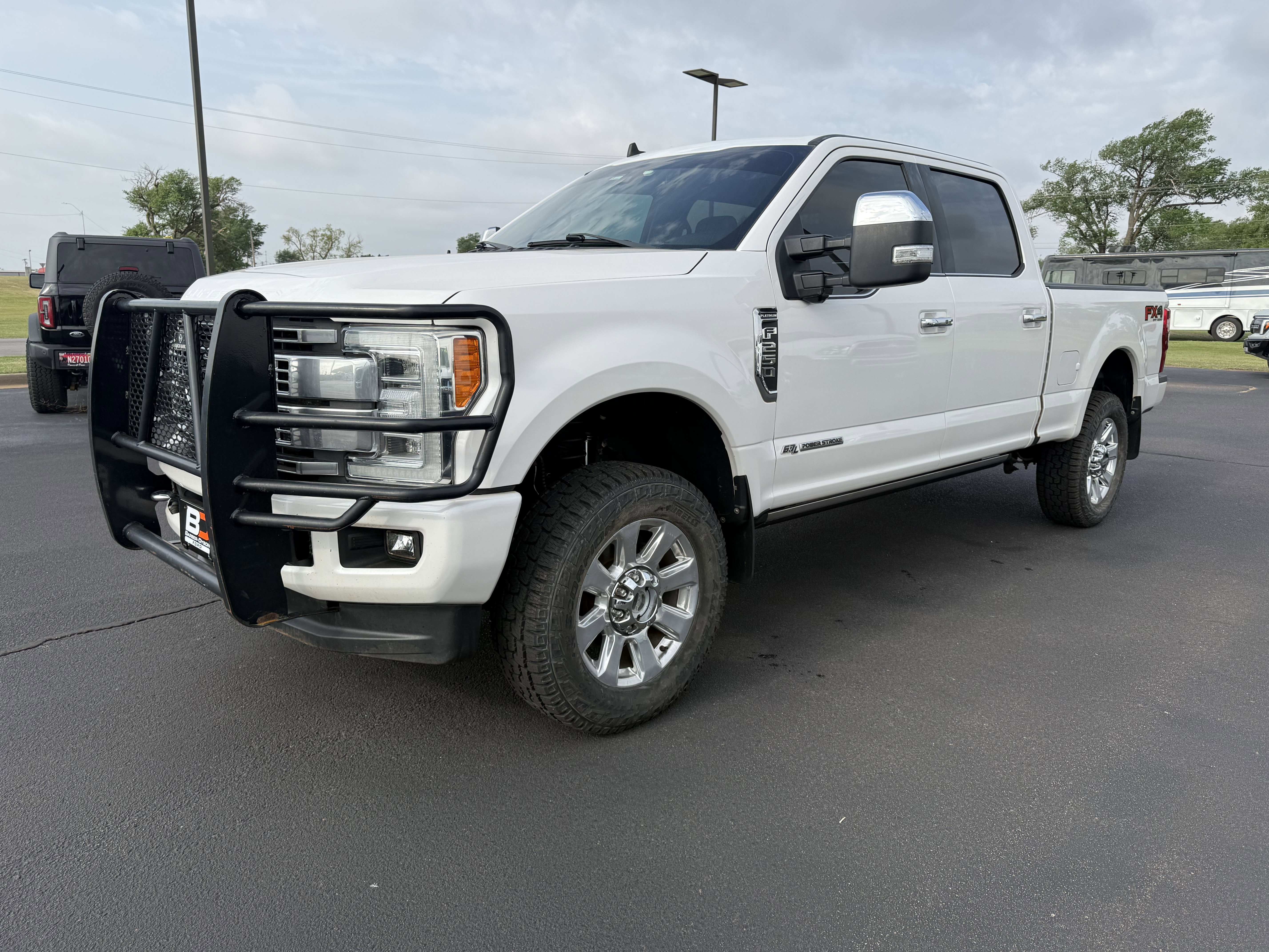 Used 2019 Ford F250 Platinum w/ Platinum Ultimate Package AWD/4WD image 1
