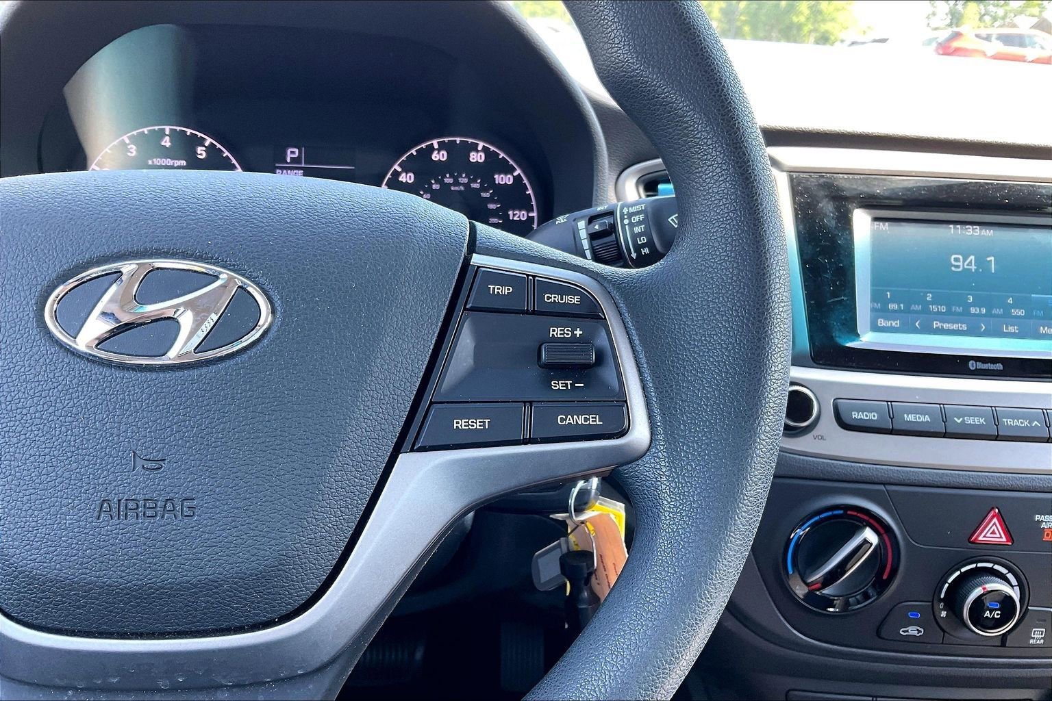 Used 2018 Hyundai Accent SE FWD image 12