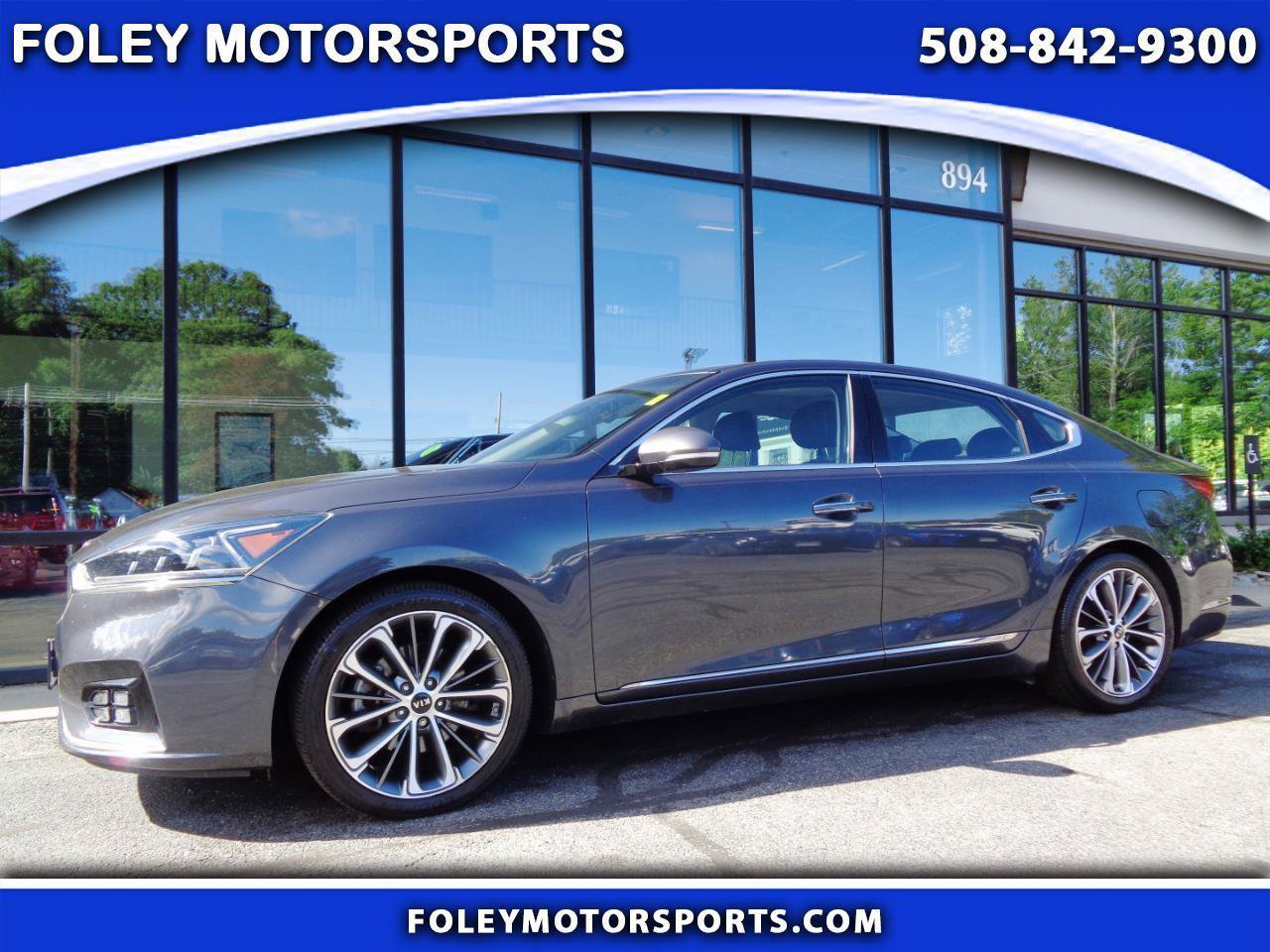 Used 2019 Kia Cadenza Technology