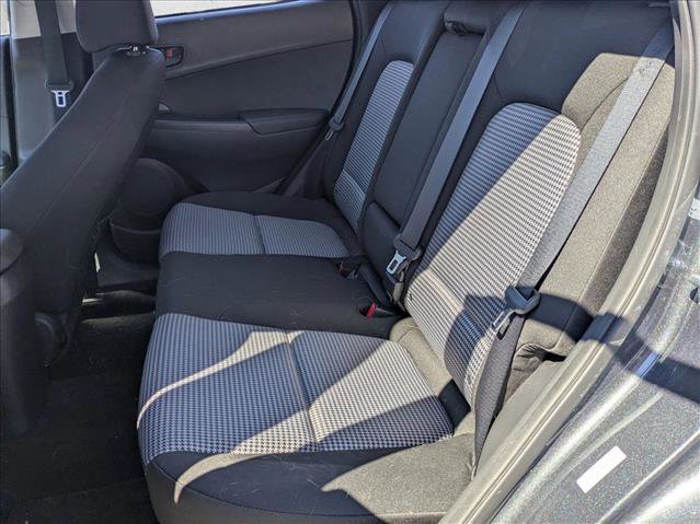 Used 2021 Hyundai Kona SE image 14